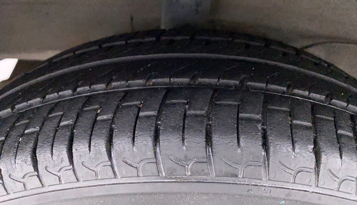 2019 Hyundai NEW SANTRO 1.1 SPORTS AMT, Petrol, Automatic, 32,014 km, Right Rear Tyre Tread