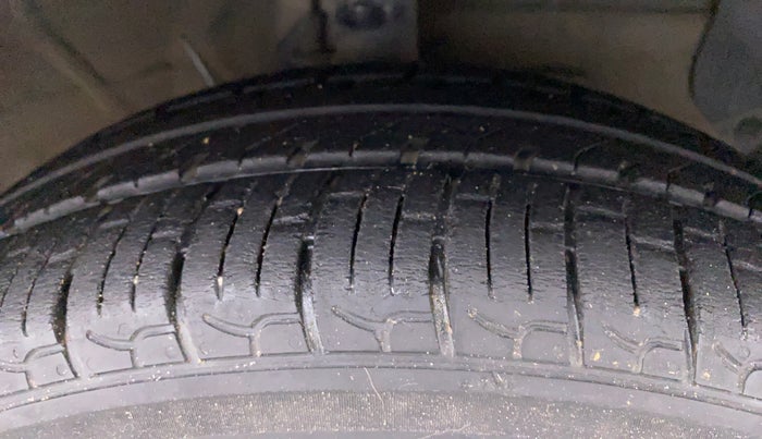 2019 Hyundai NEW SANTRO 1.1 SPORTS AMT, Petrol, Automatic, 32,014 km, Right Front Tyre Tread