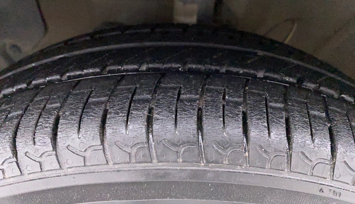 2019 Hyundai NEW SANTRO 1.1 SPORTS AMT, Petrol, Automatic, 32,014 km, Left Front Tyre Tread