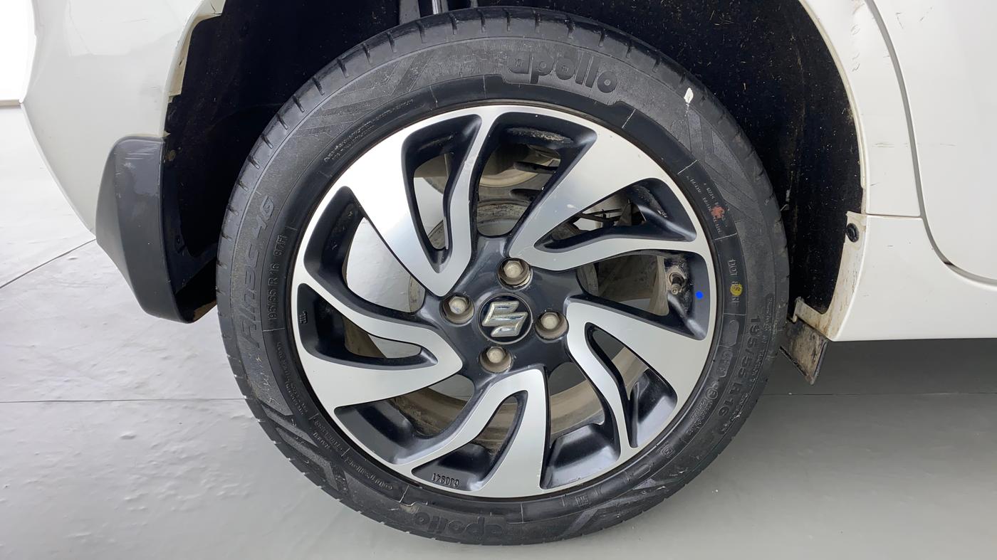 2019 Maruti Baleno ALPHA CVT PETROL 1.2, Petrol, Automatic, 66,714 km, Right Rear Wheel
