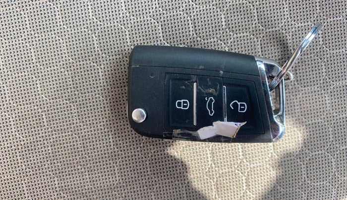 2016 Hyundai Elite i20 SPORTZ 1.2, Petrol, Manual, 1,14,179 km, Key Close Up