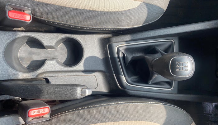 2016 Hyundai Elite i20 SPORTZ 1.2, Petrol, Manual, 1,14,179 km, Gear Lever