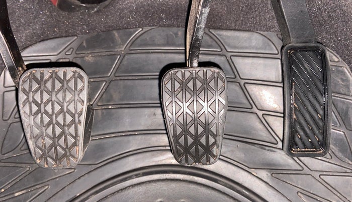 2017 Ford Figo Aspire 1.2 TITANIUM PETROL, CNG, Manual, 19,459 km, Pedals