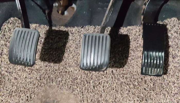 2016 Hyundai Grand i10 SPORTZ 1.2 KAPPA VTVT, CNG, Manual, 80,145 km, Pedals