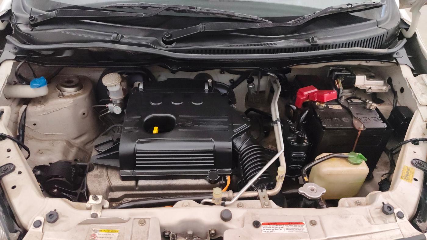 2018 Maruti Wagon R 1.0 VXI AMT, Petrol, Automatic, 35,769 km, Engine View