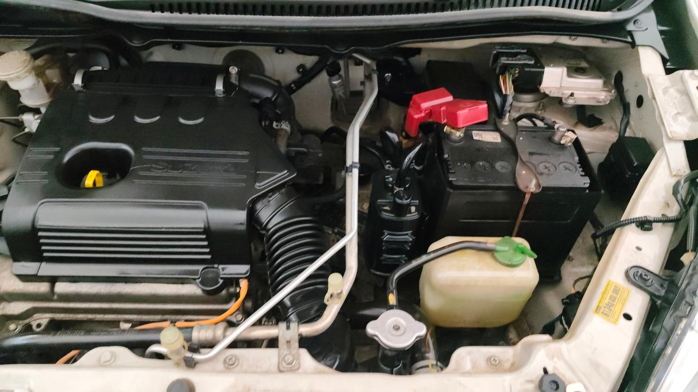2018 Maruti Wagon R 1.0 VXI AMT, Petrol, Automatic, 35,769 km, Engine View - Left