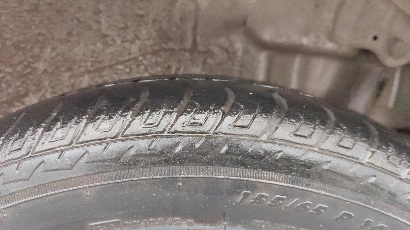 2018 Maruti Wagon R 1.0 VXI AMT, Petrol, Automatic, 35,769 km, Left Rear Tyre Tread