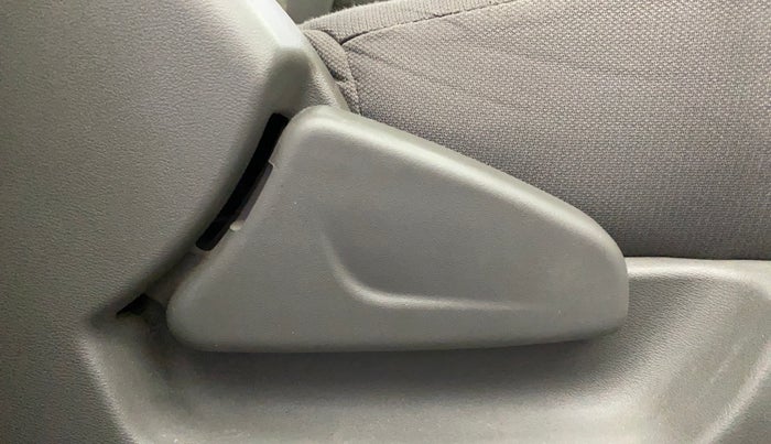 2017 Datsun Redi Go T (O), Petrol, Manual, 63,316 km, Driver Side Adjustment Panel