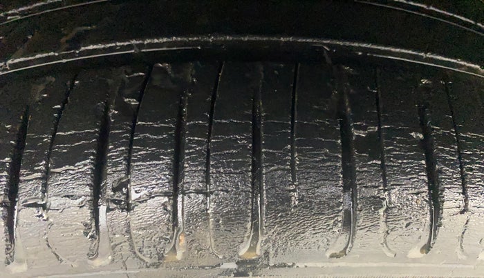 2016 Honda Jazz 1.2L I-VTEC V, Petrol, Manual, 83,306 km, Left Front Tyre Tread