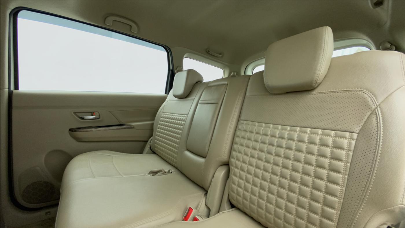2022 Maruti Ertiga VXI CNG, CNG, Manual, 38,572 km, Right Side Rear Door Cabin