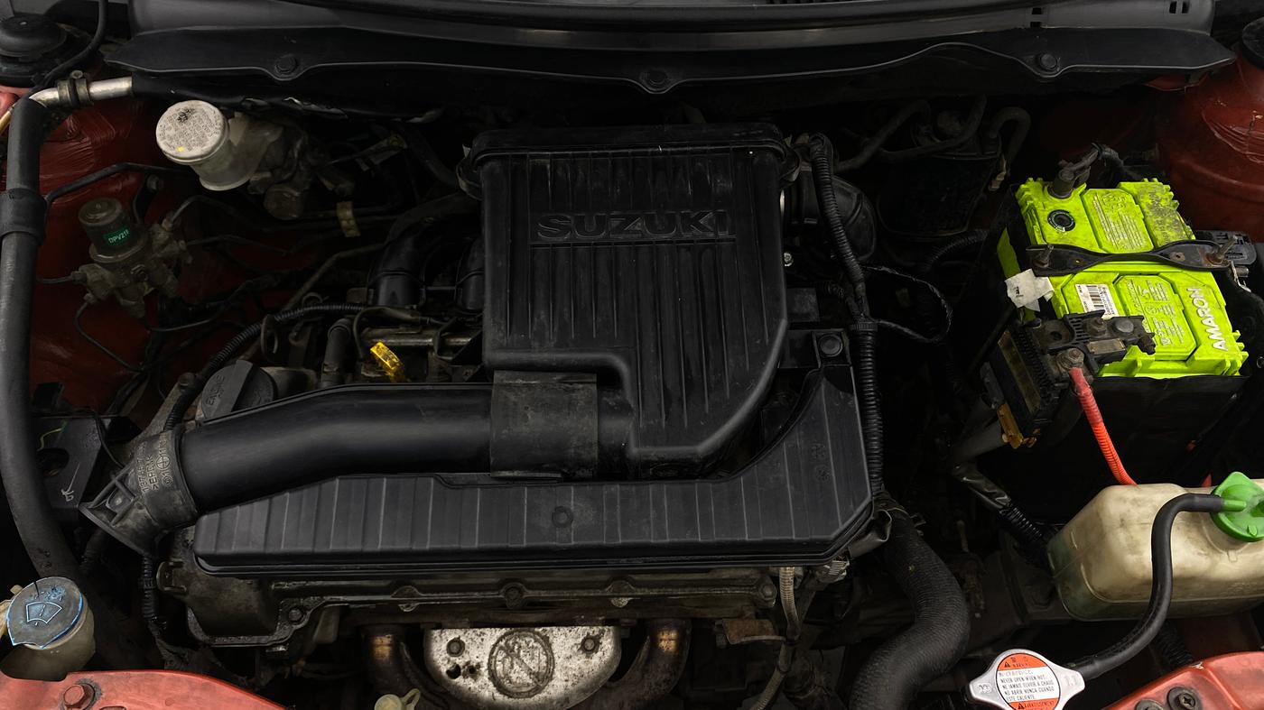 2013 Maruti Swift VXI, Petrol, Manual, 96,561 km, Engine View