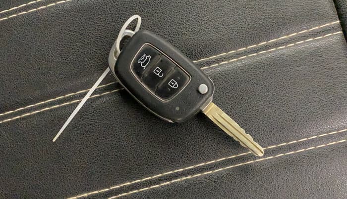2022 Hyundai VENUE S+ 1.2, Petrol, Manual, 58,316 km, Key Close Up