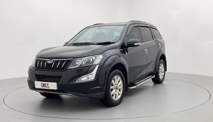 2016 Mahindra XUV500 W10, Diesel, Manual, 1,63,495 km, Left Front Diagonal