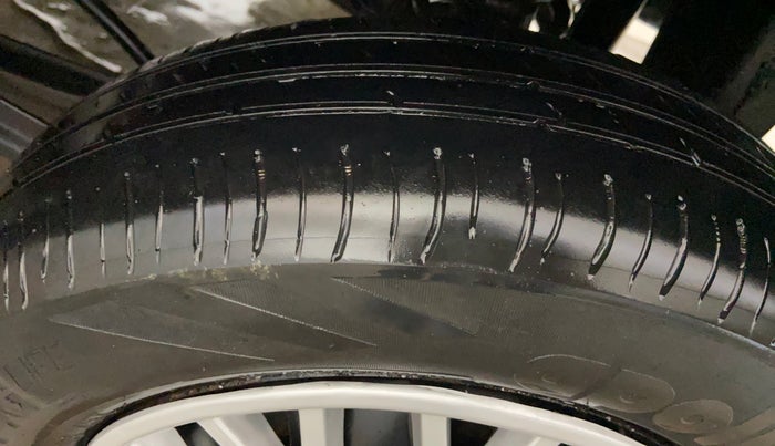 2020 Maruti Eeco 5 STR WITH A/C+HTR, CNG, Manual, 43,689 km, Left Rear Tyre Tread