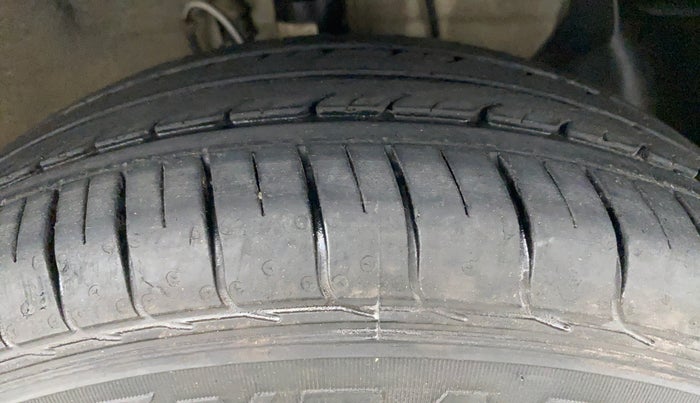 2018 Hyundai Elite i20 Magna Executive 1.2, Petrol, Manual, 9,027 km, Right Front Tyre Tread