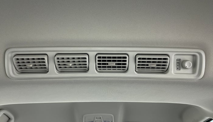 2022 Maruti XL6 ALPHA AT SHVS, Petrol, Automatic, 3,606 km, Rear AC Vents