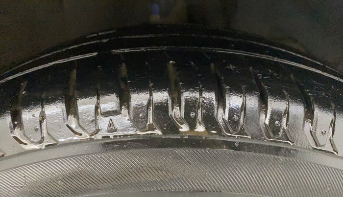 2018 Maruti Dzire ZXI PLUS, Petrol, Manual, 41,686 km, Right Front Tyre Tread