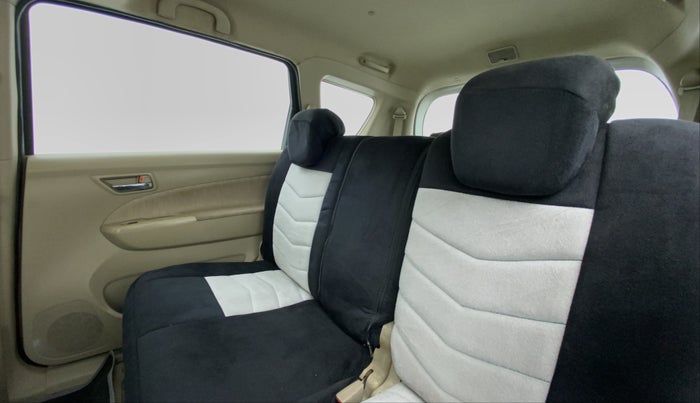 2014 Maruti Ertiga ZDI, Diesel, Manual, 1,84,599 km, Right Side Door Cabin View