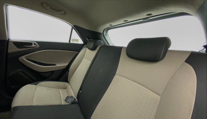 2015 Hyundai Elite i20 ASTA 1.2, Petrol, Manual, 62,808 km, Right Side Rear Door Cabin