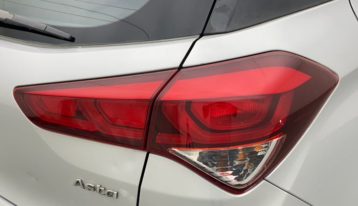 2015 Hyundai Elite i20 ASTA 1.2, Petrol, Manual, 62,808 km, Right tail light - Minor scratches