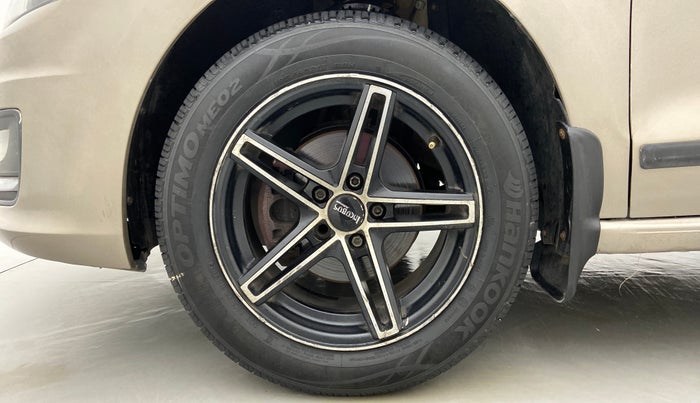 2015 Volkswagen Vento COMFORTLINE MT PETROL, Petrol, Manual, 68,487 km, Left Front Wheel