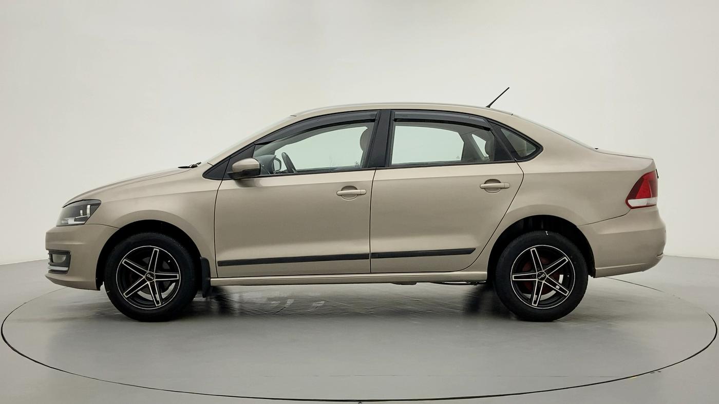 2015 Volkswagen Vento COMFORTLINE MT PETROL, Petrol, Manual, 68,487 km, Left Side
