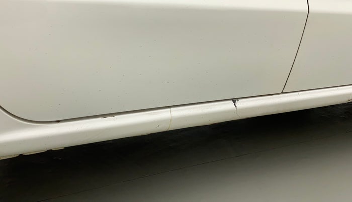 2010 Hyundai Santro Xing GL, Petrol, Manual, 23,502 km, Right running board - Minor scratches