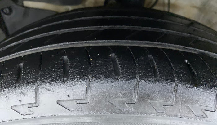 2018 Honda WR-V 1.2 i-VTEC VX MT, Petrol, Manual, 25,837 km, Left Front Tyre Tread