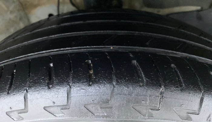 2018 Honda WR-V 1.2 i-VTEC VX MT, Petrol, Manual, 25,837 km, Right Front Tyre Tread