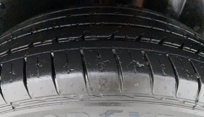 2020 MG HECTOR SHARP DCT PETROL, Petrol, Automatic, 25,177 km, Left Rear Tyre Tread