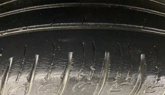 2019 Hyundai VENUE SX PLUS 1.0 TURBO DCT, Petrol, Automatic, 35,184 km, Right Rear Tyre Tread