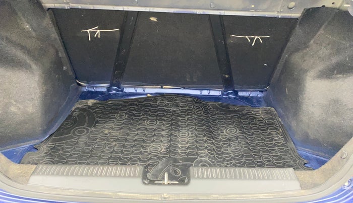 2018 Maruti Dzire ZXI AMT, Petrol, Automatic, 54,399 km, Boot Inside