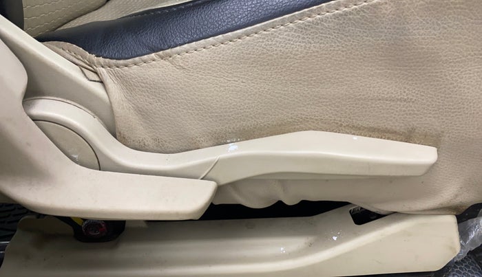 2018 Maruti Dzire ZXI AMT, Petrol, Automatic, 54,399 km, Driver Side Adjustment Panel