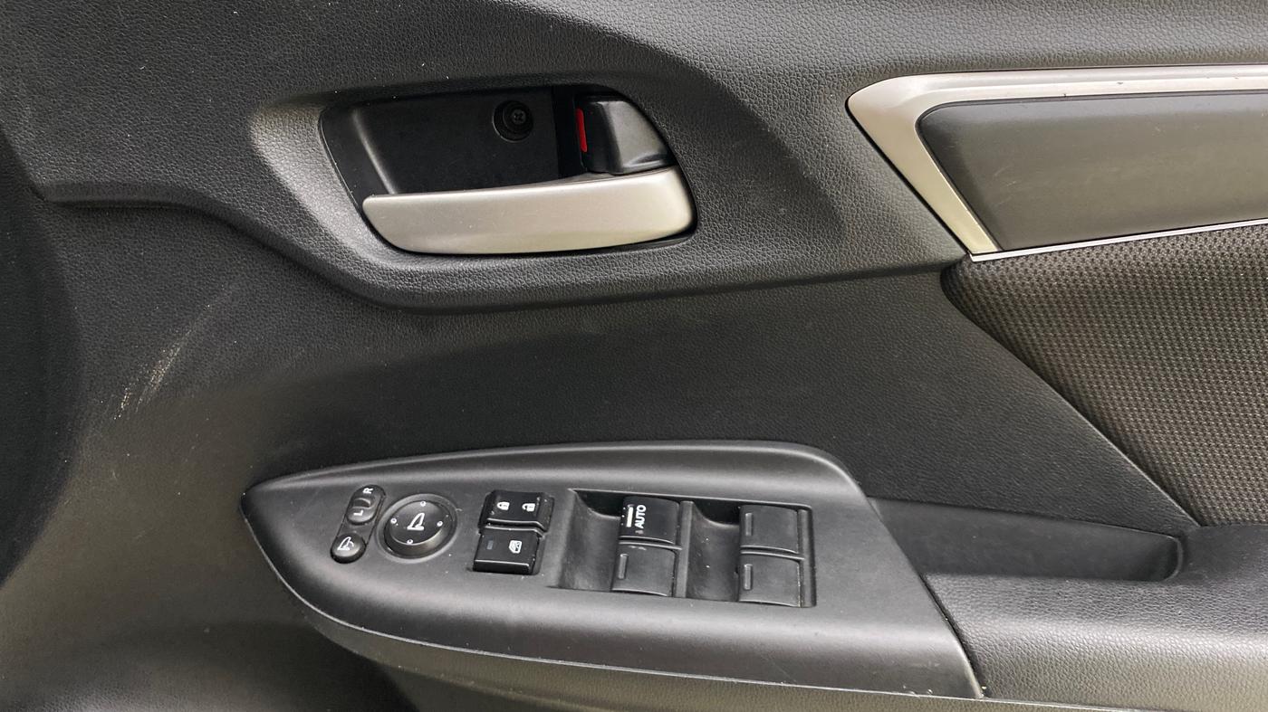 2022 Honda WR-V 1.2L I-VTEC VX MT, Petrol, Manual, 26,643 km, Driver Side Door Panels Control