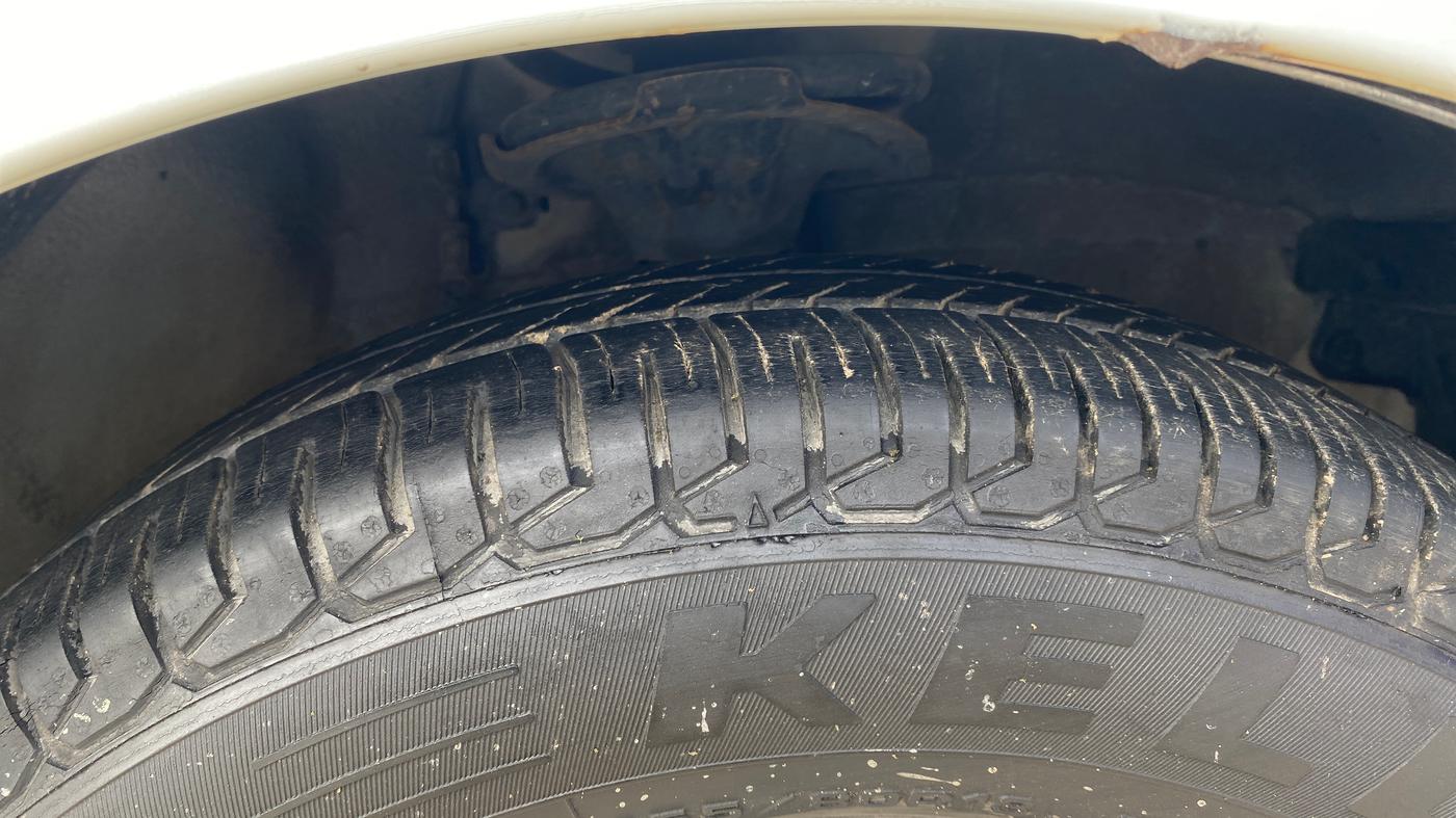 2013 Hyundai i10 MAGNA 1.2, Petrol, Manual, 63,644 km, Right Front Tyre Tread