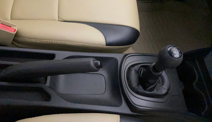 2015 Honda City 1.5L I-VTEC S MT, Petrol, Manual, 52,589 km, Gear Lever
