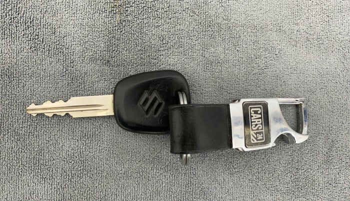 2019 Maruti Alto K10 VXI AMT P, CNG, Automatic, 39,800 km, Key Close Up