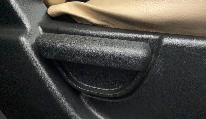 2012 Hyundai i20 SPORTZ 1.4 CRDI, Diesel, Manual, 44,196 km, Driver Side Adjustment Panel