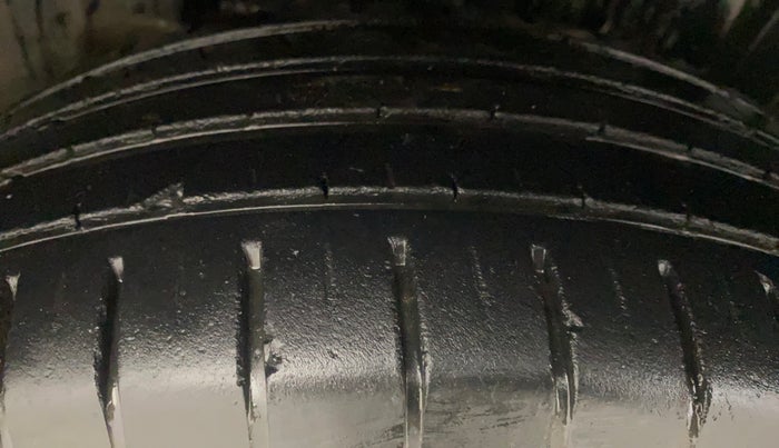 2022 Toyota Glanza V, Petrol, Manual, 32,001 km, Right Rear Tyre Tread