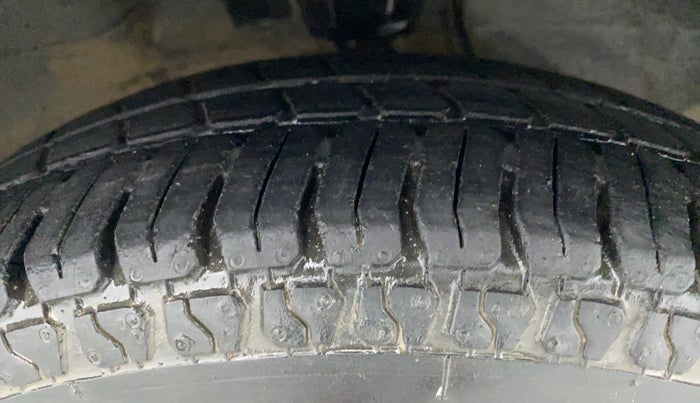 2009 Hyundai i10 ERA, Petrol, Manual, 50,359 km, Right Front Tyre Tread