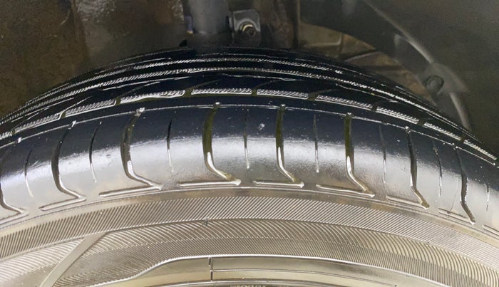 2019 Maruti Dzire ZXI PLUS AMT, Petrol, Automatic, 83,735 km, Right Front Tyre Tread