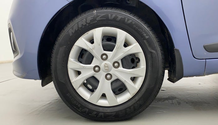 2016 Hyundai Grand i10 SPORTZ (O) 1.2 KAPPA VTVT, Petrol, Manual, 49,548 km, Left Front Wheel