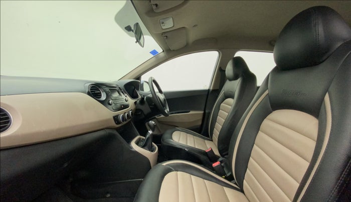2016 Hyundai Grand i10 SPORTZ (O) 1.2 KAPPA VTVT, Petrol, Manual, 49,548 km, Right Side Front Door Cabin
