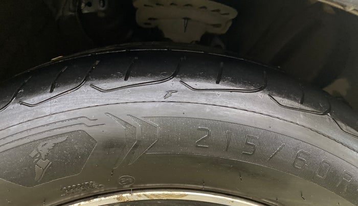 2019 Hyundai Creta SX (O) 1.6 PETROL, Petrol, Manual, 94,454 km, Right Front Tyre Tread