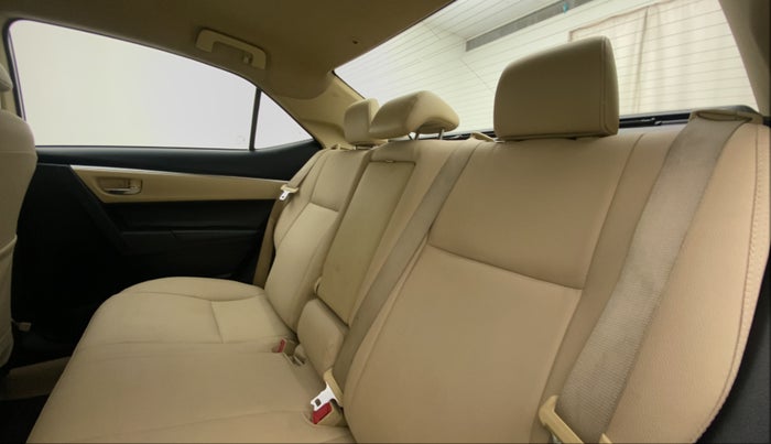 2017 Toyota Corolla Altis VL CVT PETROL, Petrol, Automatic, 61,521 km, Right Side Rear Door Cabin