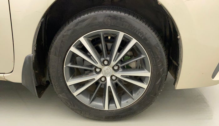 2017 Toyota Corolla Altis VL CVT PETROL, Petrol, Automatic, 61,521 km, Right Front Wheel