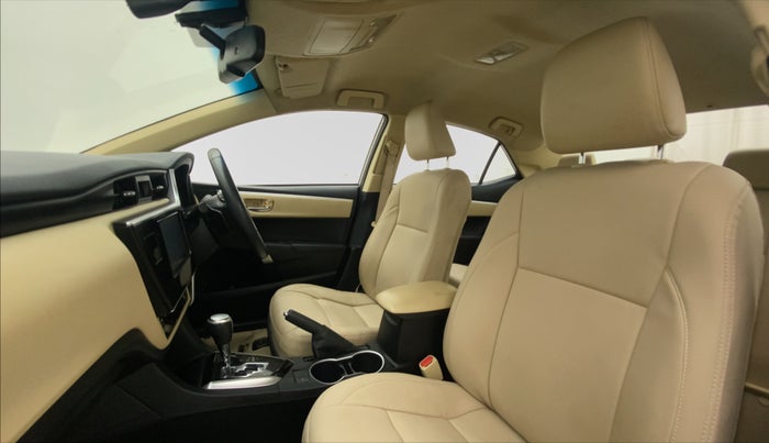 2017 Toyota Corolla Altis VL CVT PETROL, Petrol, Automatic, 61,521 km, Right Side Front Door Cabin