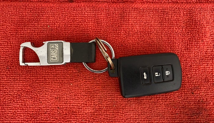 2017 Toyota Corolla Altis VL CVT PETROL, Petrol, Automatic, 61,521 km, Key Close Up
