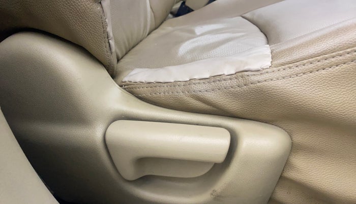 2013 Honda Brio S MT, Petrol, Manual, 62,317 km, Driver Side Adjustment Panel