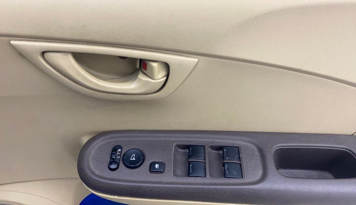 2013 Honda Brio S MT, Petrol, Manual, 62,317 km, Driver Side Door Panels Control